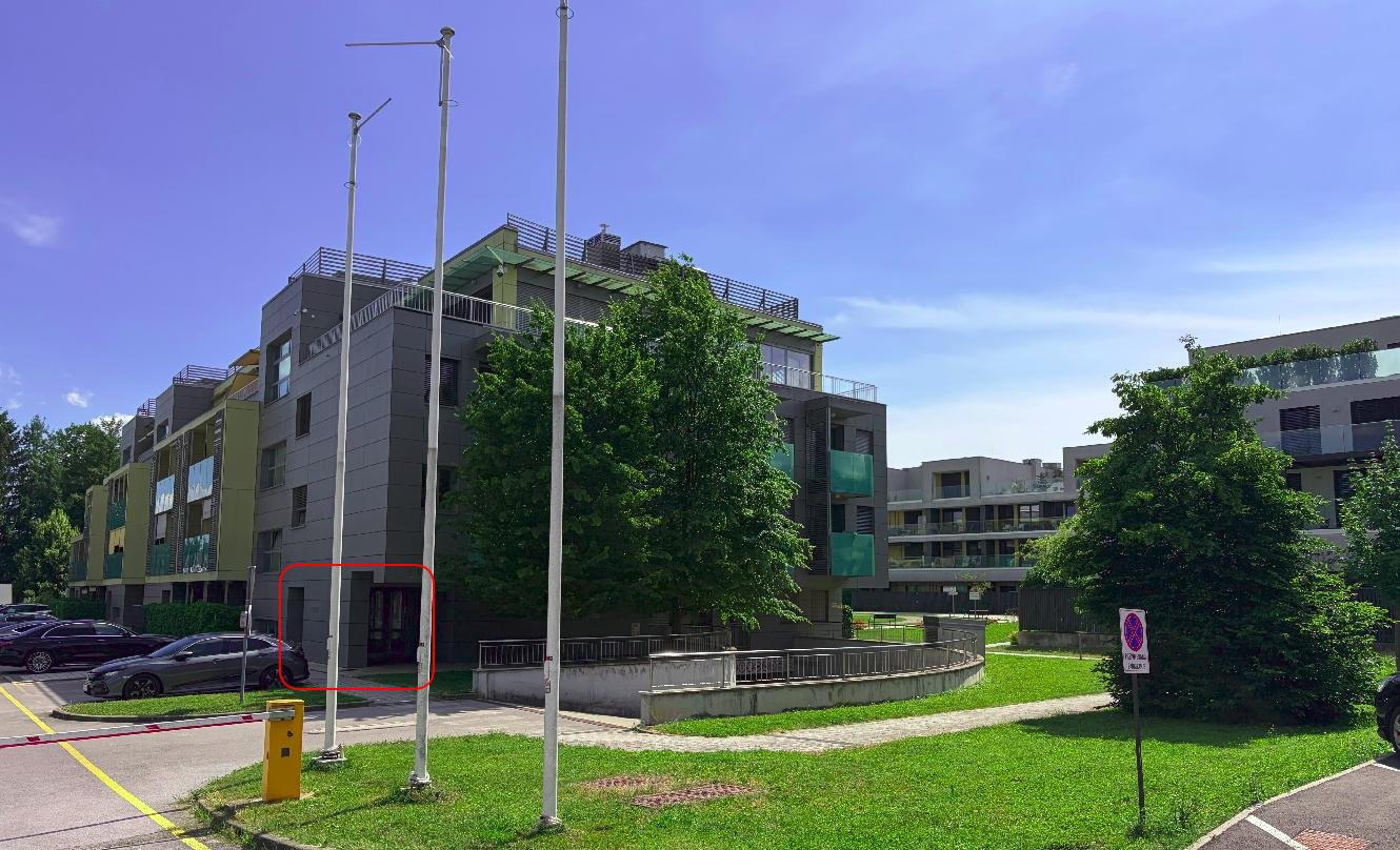 Fizioterapija Roman Marjan Mali - vhod v ordinacijo Vhod v ordinacijo Fizioterapija Roman Marjan Mali Ljubljana Murgle